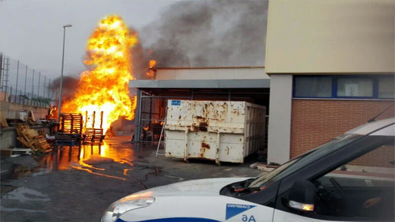 آیا مستاجر می‌تواند مغازه خود را بیمه آتش سوزی کند؟