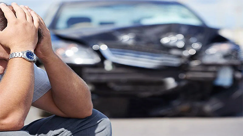 آیا خسارت راننده بدون گواهی نامه توسط بیمه پرداخت می شود؟